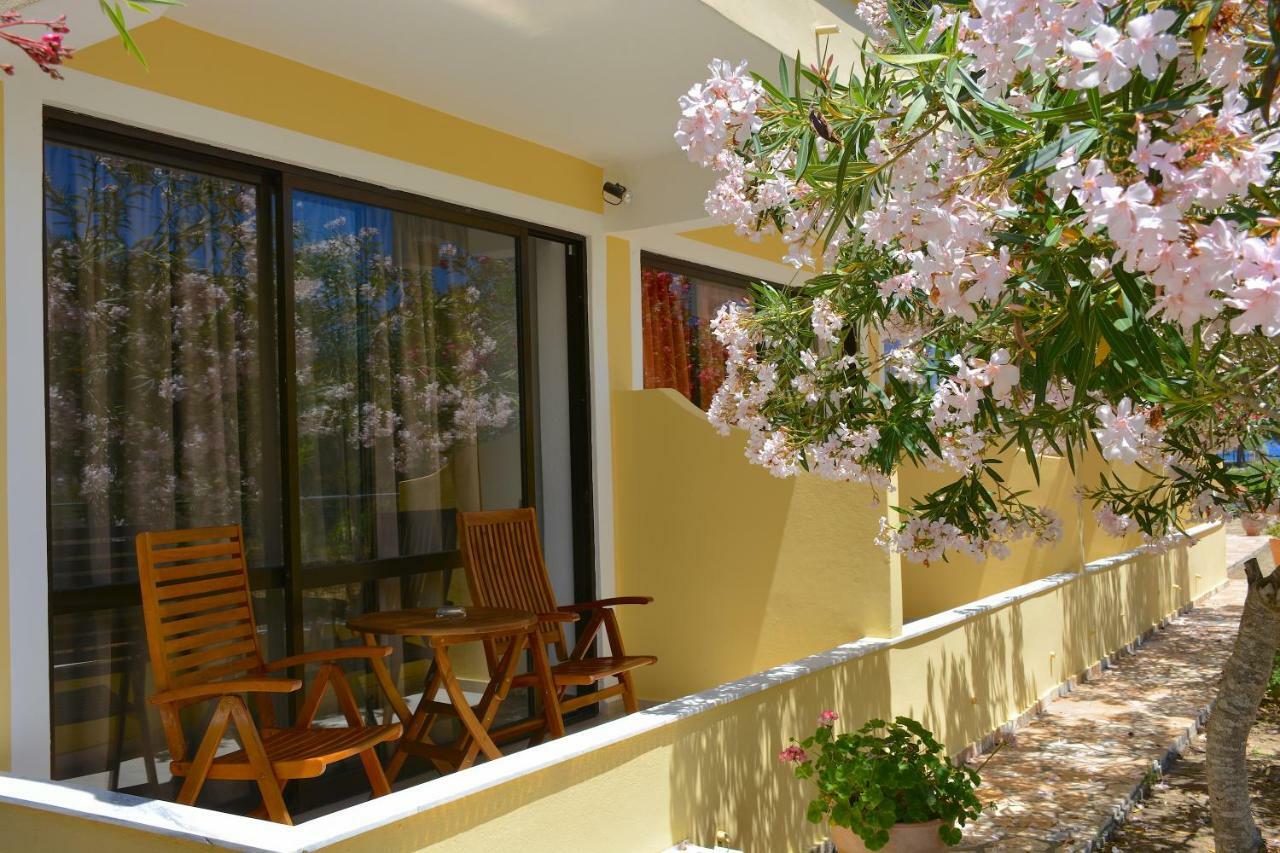 Alexandra Apartments Melíkia Extérieur photo